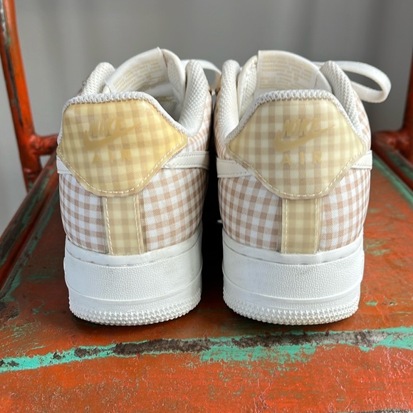 Nike Plaid Air Force 1 Size 7.5 Sneaker - Picture 2 of 5